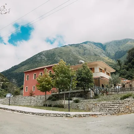 Apartament Near Llogara National Park *